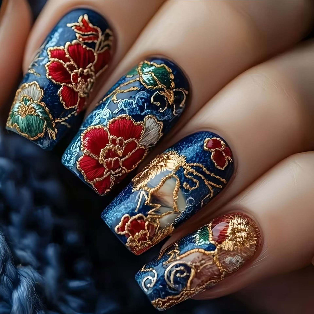 Artificial nail set with filigree floral patterns Bowlift