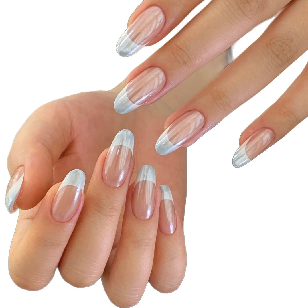 Elegant and Shiny Artificial Nails Bowlift