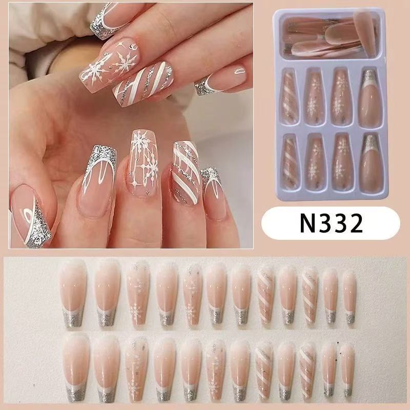 Glamorous nail tips with glitter tips Bowlift