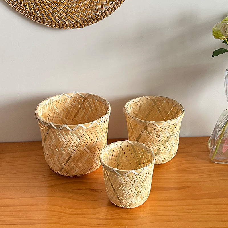 Handcrafted storage basket made of bamboo fiber Bowlift
