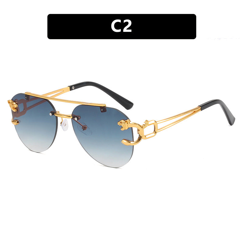Women's unusual round sunglasses with decorative details Bowlift