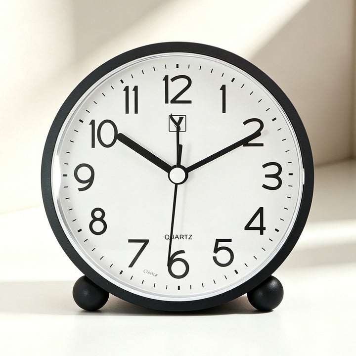 Classic table clock Bowlift