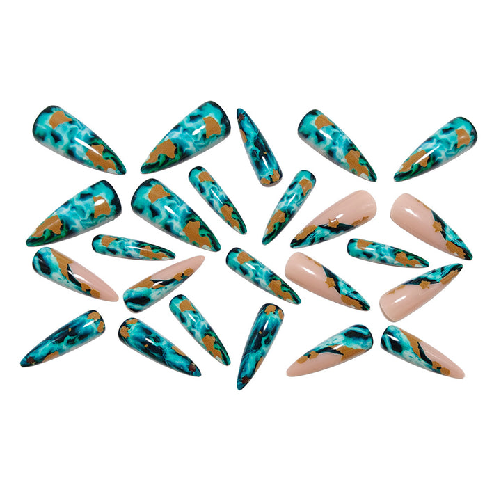 Artificial nails in luxurious marble and gold design Bowlift