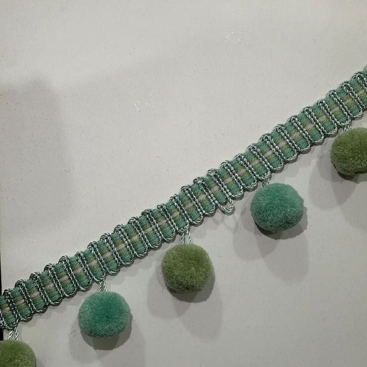Decorative Pompon Belt Bowlift
