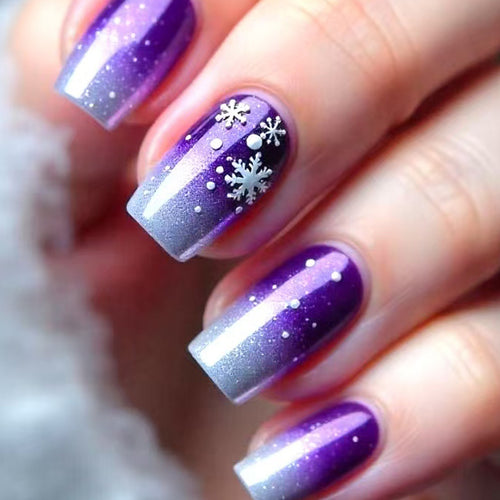 Glittering artificial nails with snowflake design Bowlift