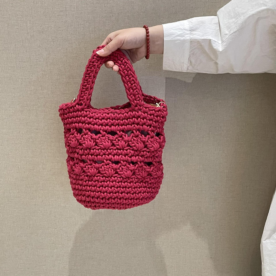 Fashionable handbag with stylish structure pattern Bowlift