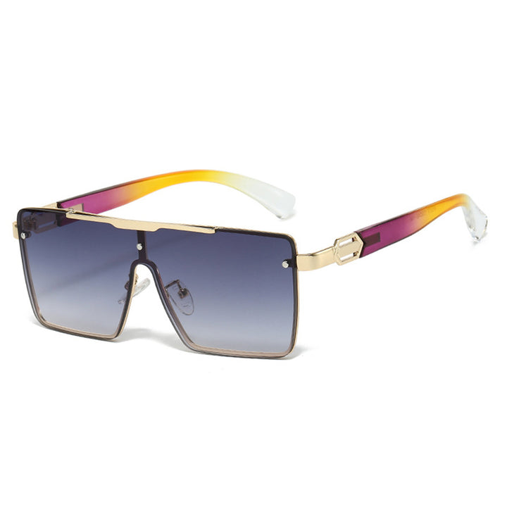 Women Fashionable Oversized Sunglasses in Exclusive Tortoiseshell Design Bowlift