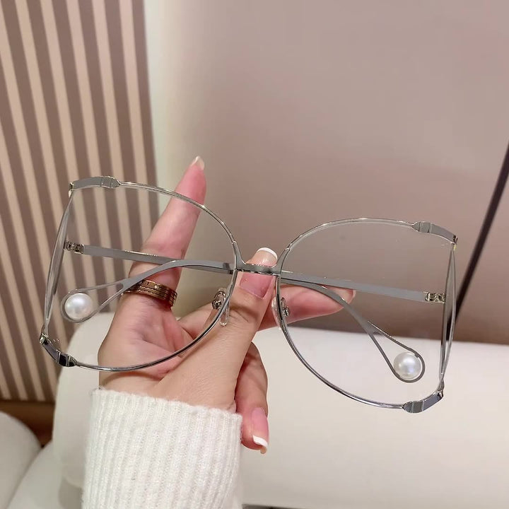 Ladies fashionable glasses with elegant pearl decor Bowlift