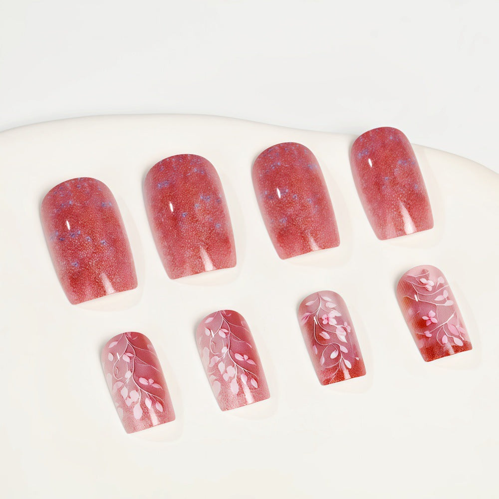 Artificial nails in elegant floral design Bowlift