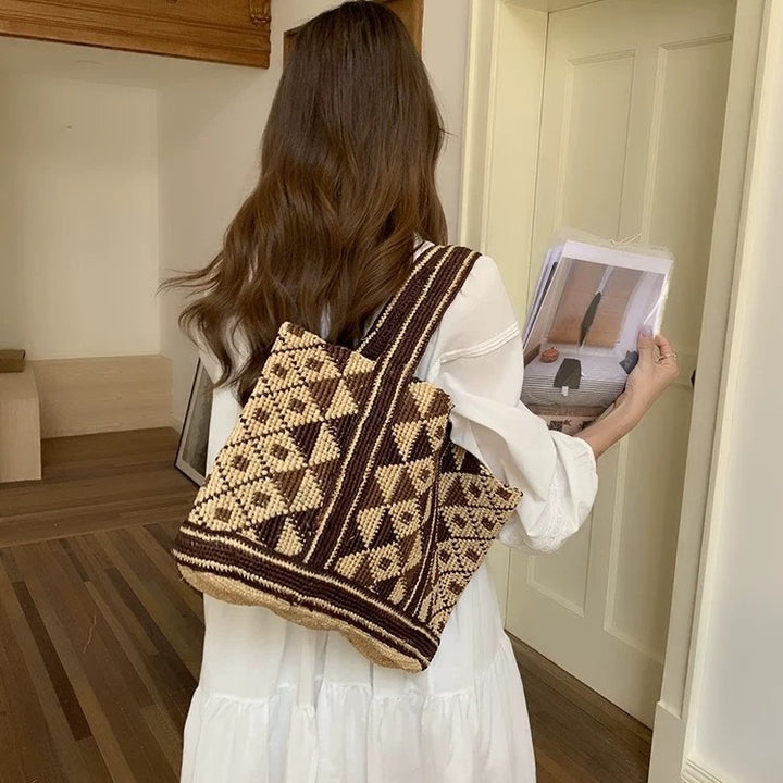 Handwoven Macrame Tote Bag with Geometric Pattern Bowlift