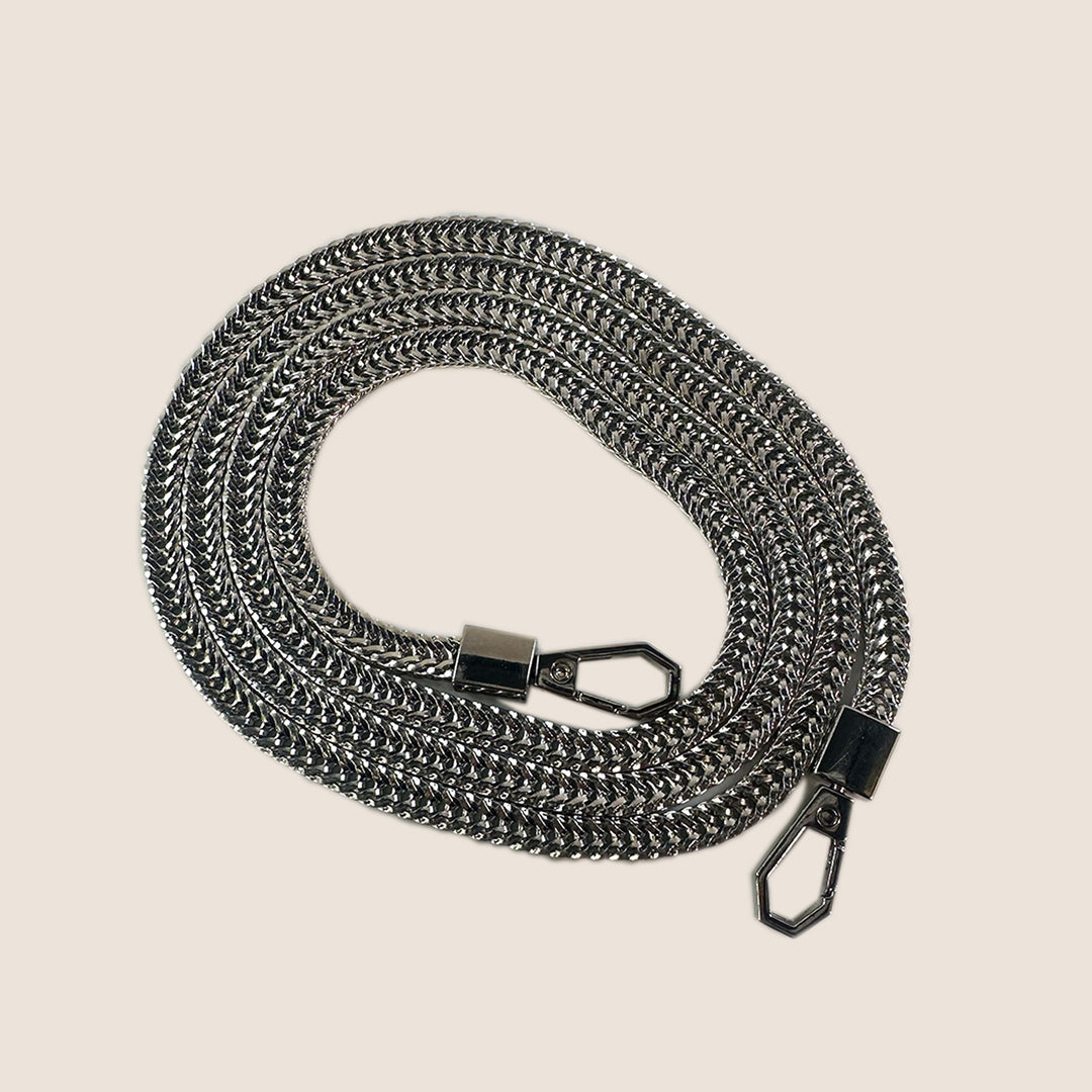 Premium Metallic Eyewear Chain Bowlift