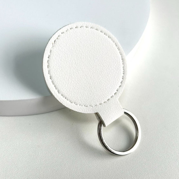Unisex keychain in a stylish and functional design Bowlift