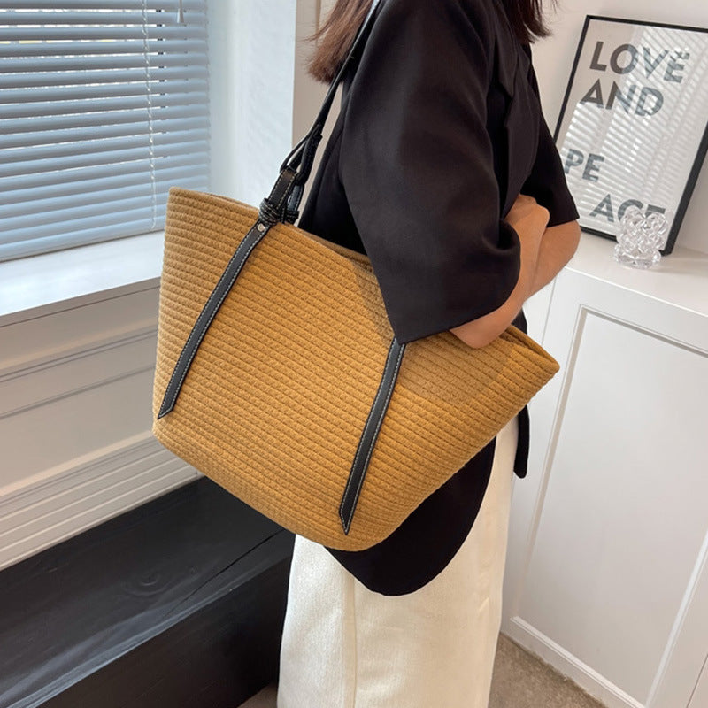 Elegant Shopper Bag with Texture Bowlift