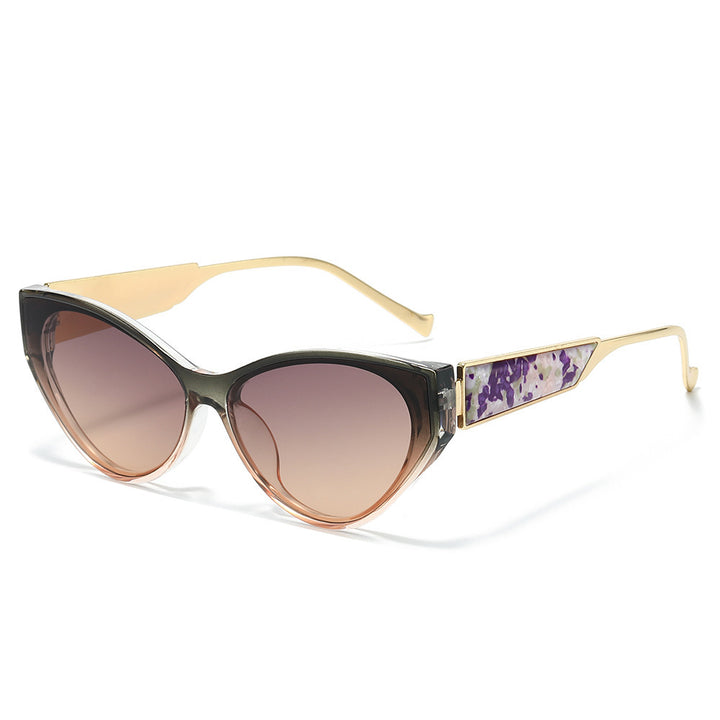 Chic Cat-Eye Sunglasses with Unique Detailing Bowlift