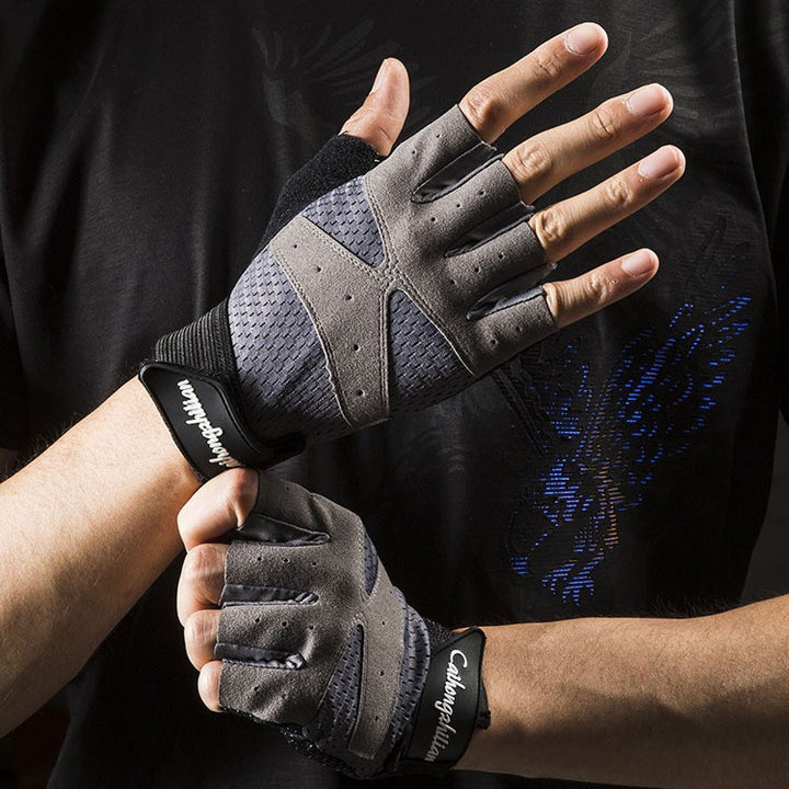 Women's fitness gloves with non-slip palm and breathable mesh Bowlift