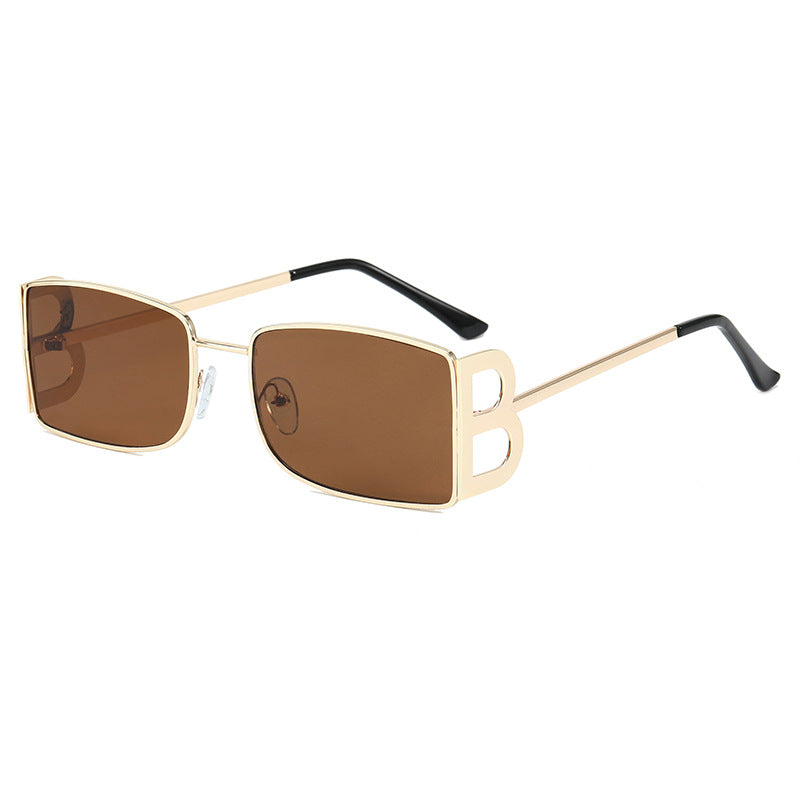 Ladies Designer Sunglasses with Striking Frame Bowlift