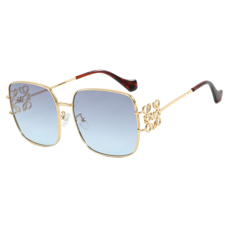 Ladies square sunglasses with delicate design and luxurious metal frame Bowlift