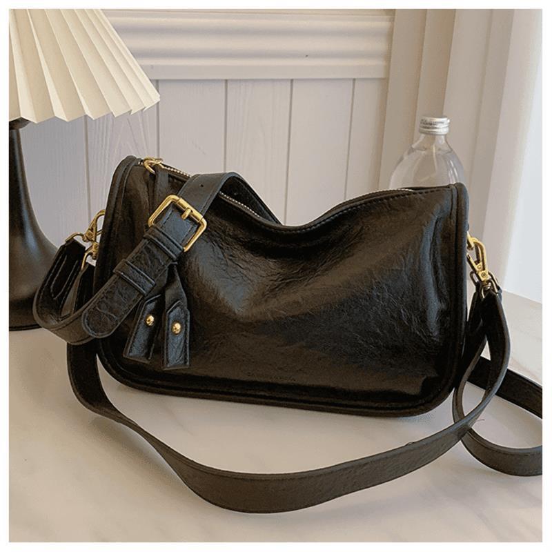 Premium Textured Leather Shoulder Bag Bowlift