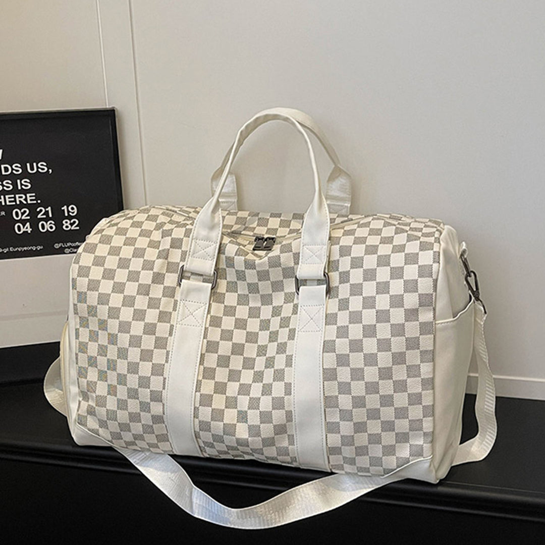 Elegant Travel Bag with Sturdy Carry Handles and Practical Interior Division Bowlift