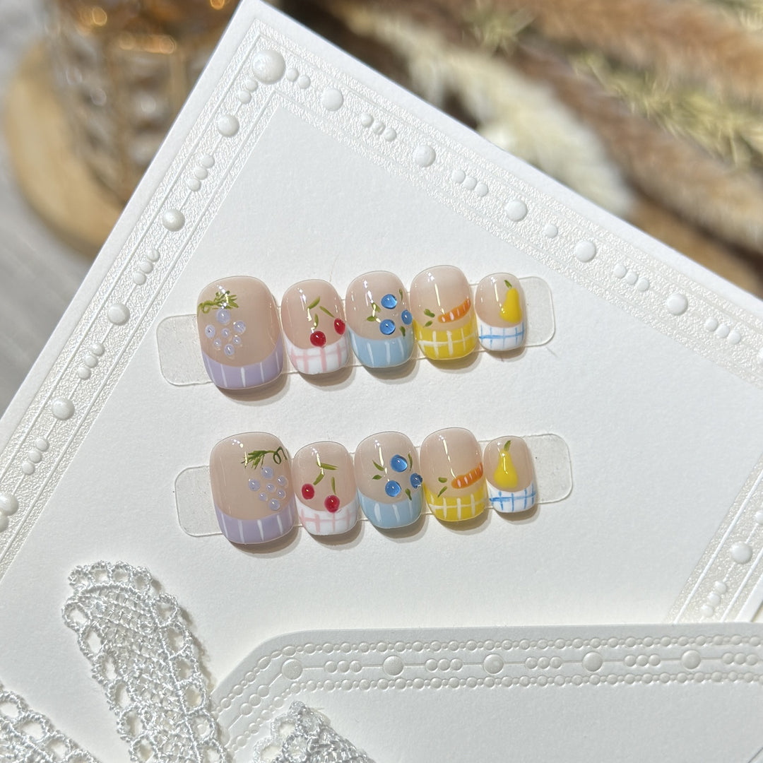 Artistic Fruit-Inspired Press-On Nail Set Bowlift