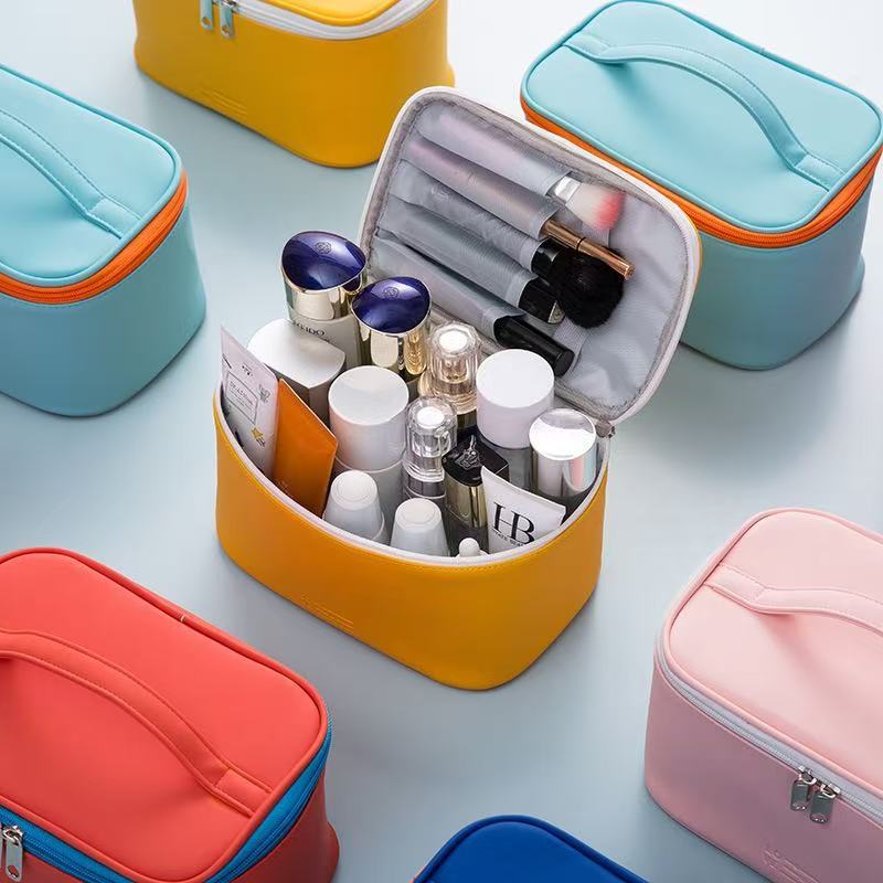 Women Trendy Cosmetic Bag Bowlift