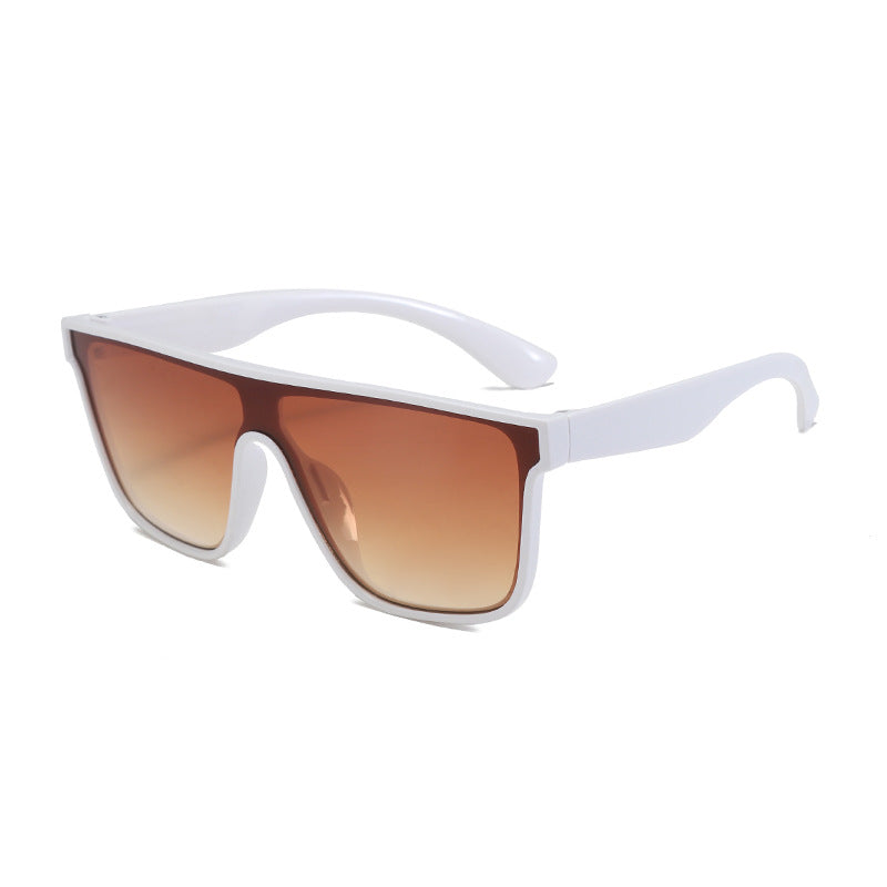 Women's sporty sunglasses with wide frame and polarized lenses Bowlift
