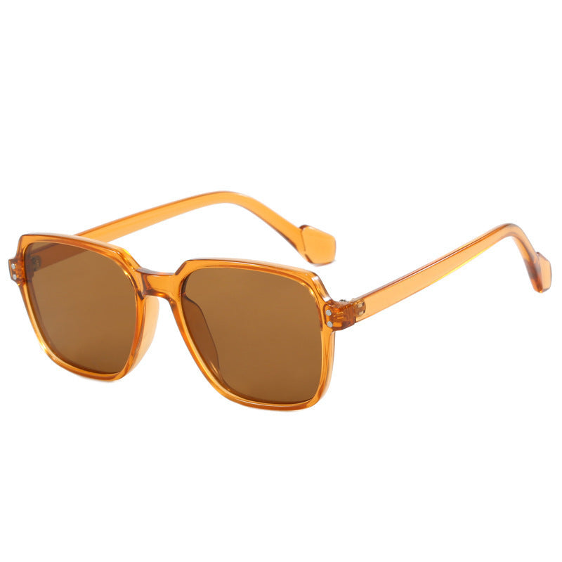 Women's fashion sunglasses with bold, rectangular lenses Bowlift
