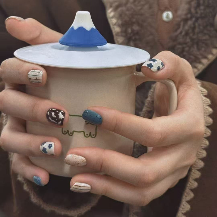 Artistic Cat-Themed Press-On Nail Art Set Bowlift
