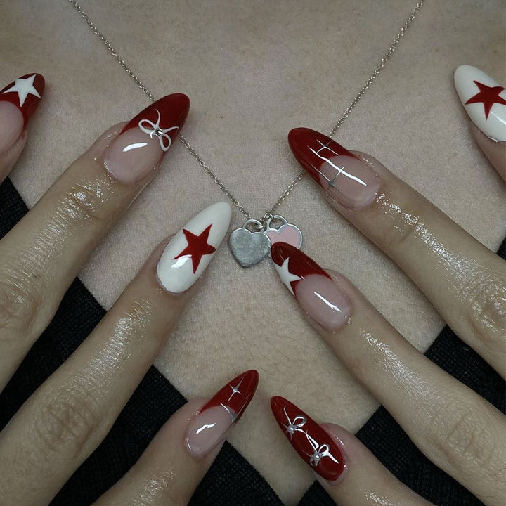 Glamorous Star-Accent Nail Art Extensions Bowlift