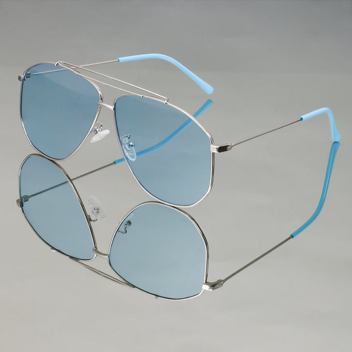Women's Oversize Sunglasses with Modern Design and High Degree of UV Protection Bowlift