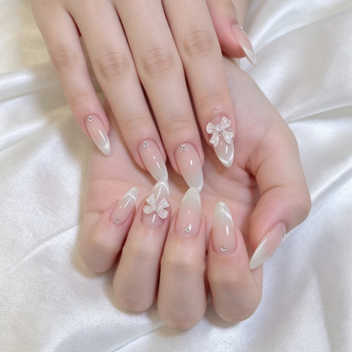 Elegant Press-On Nail Set with Decorative Bow and Rhinestone Accents Bowlift