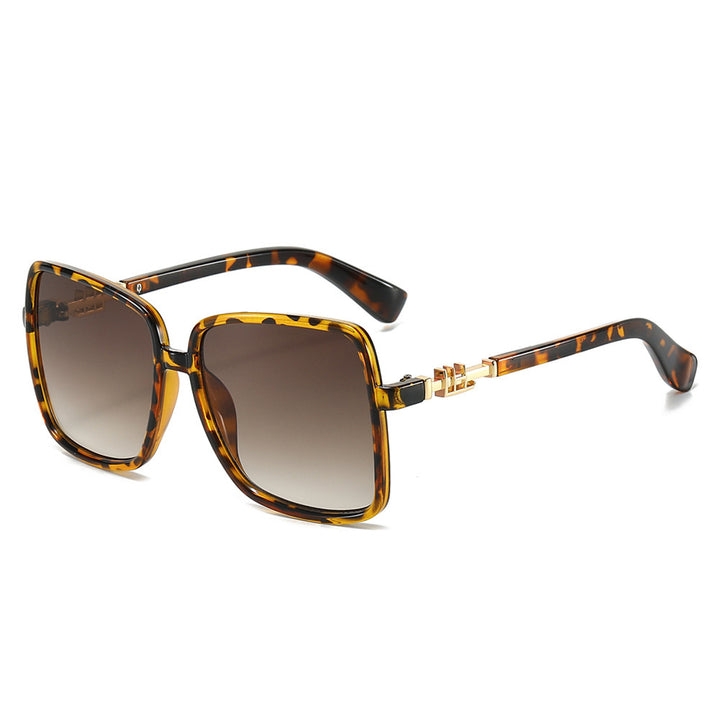 Ladies sunglasses with large frame and gradient Bowlift