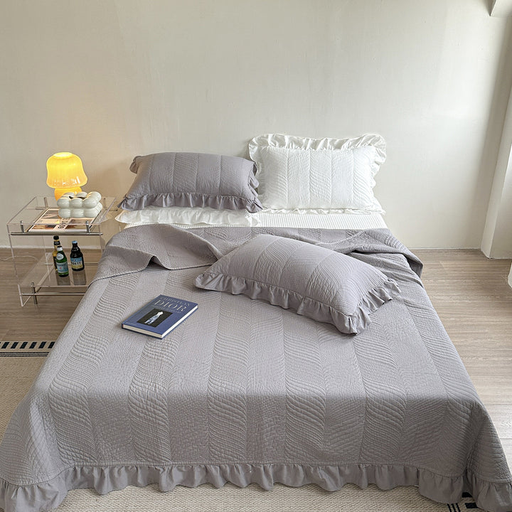 Lightweight Cotton-Blend Matelassé Ruffled Bedspread & Decorative Sham Set