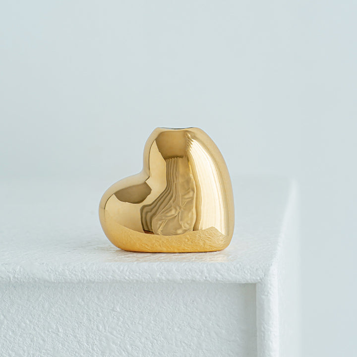 Elegant Decorative Heart Figure Bowlift