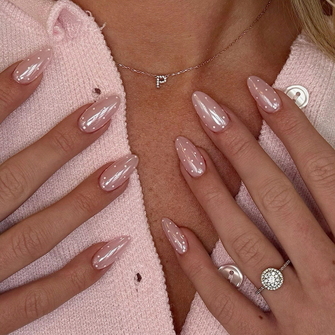 Artistic Nail Art in elegant Ombre design with glitter accents Bowlift