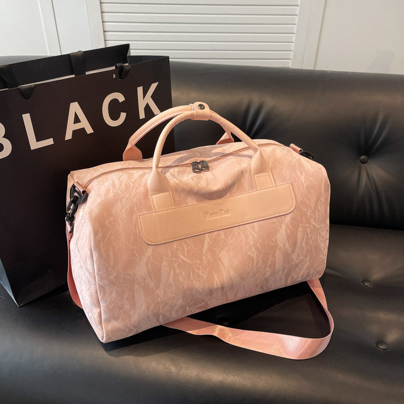Sporty Travel Bag With Stylish Folding Design Bowlift