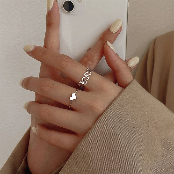 Elegant Heart and Wave Design Ring Bowlift