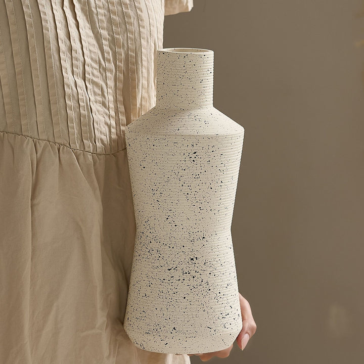 Elegant and Artistic Ceramic Vase Bowlift