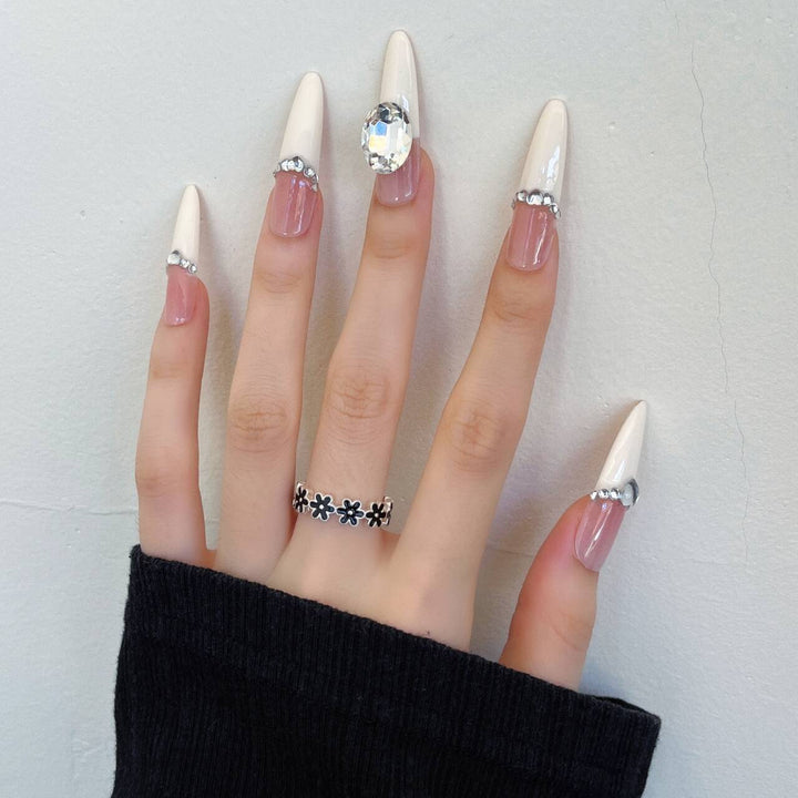 Elegant Stiletto Press-On Nail Art Bowlift