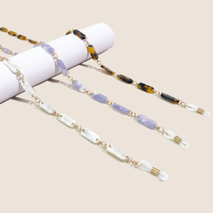 Chic Tortoiseshell Eyewear Chain Bowlift