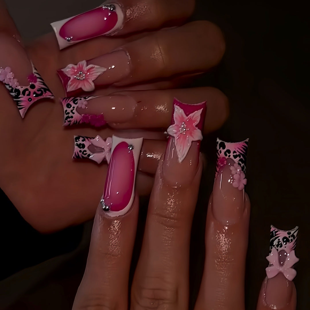 Floral Elegant Press-On Nail Extensions Bowlift