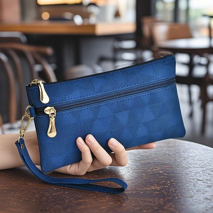 Elegant Clutch With Practical Zipper Bowlift