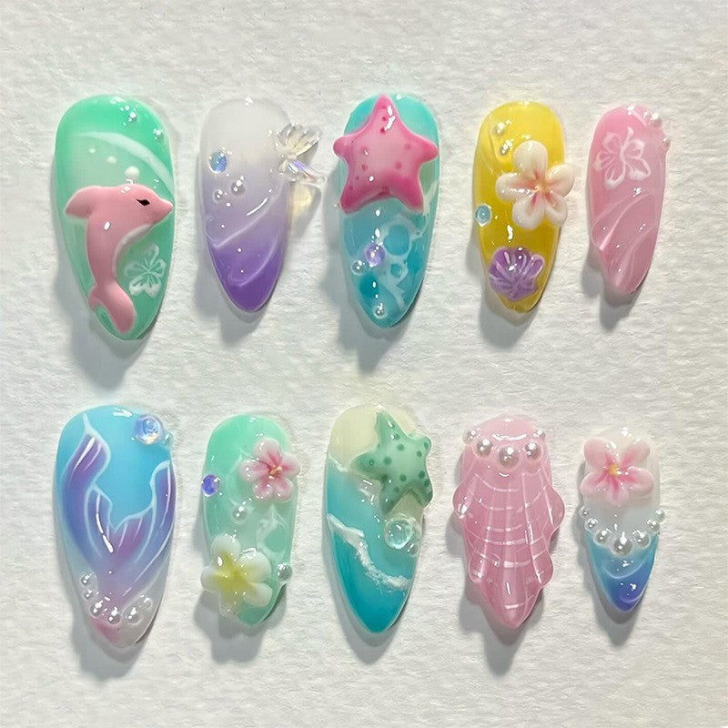 creative nail art set with maritime motifs and sparkling accents Bowlift