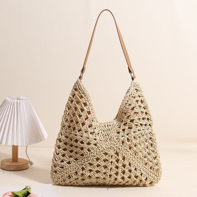 Crocheted Shoulder Bag Bowlift