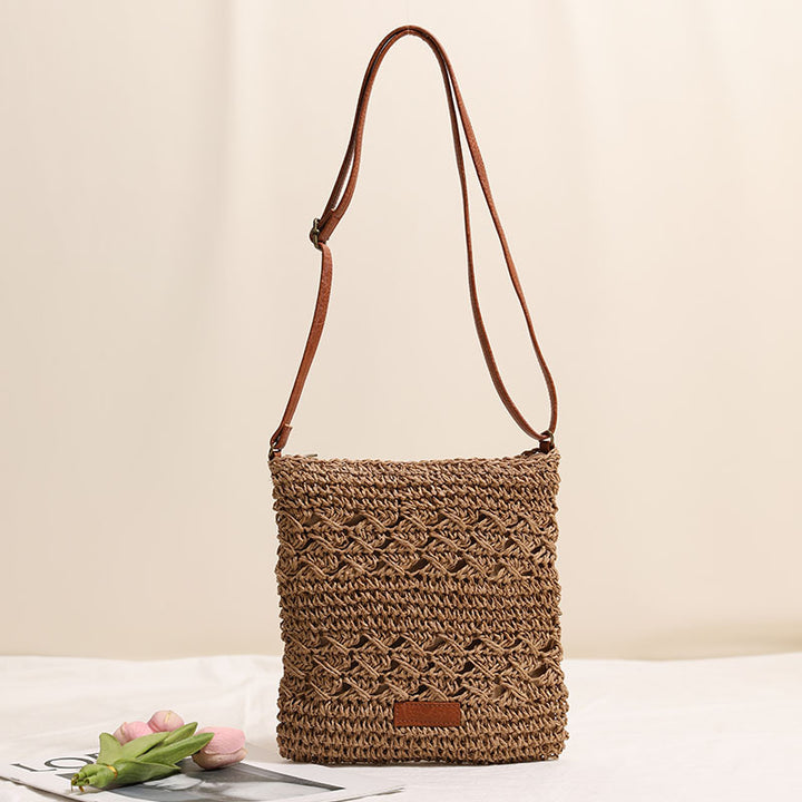 Hand-knotted shoulder bag in elegant design Bowlift