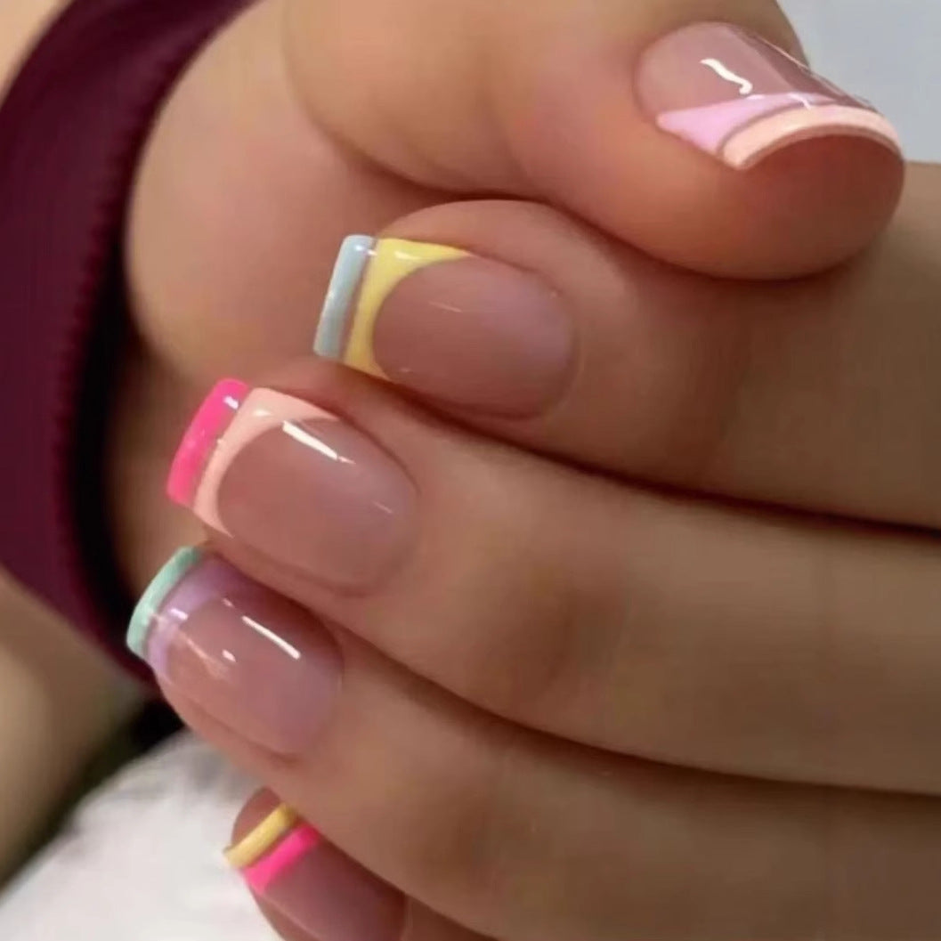 Artificial nail set with modern gradient tip design Bowlift