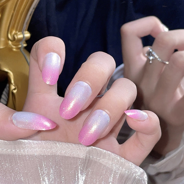 Artificial nails with glitter gradient and ombre effect Bowlift