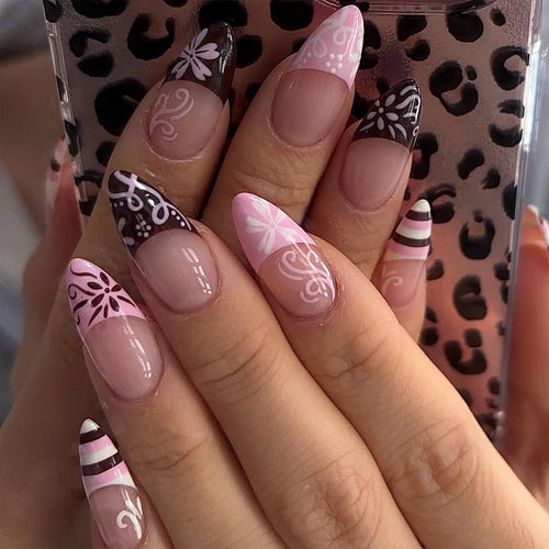 Artful stiletto nails with attractive patterns Bowlift