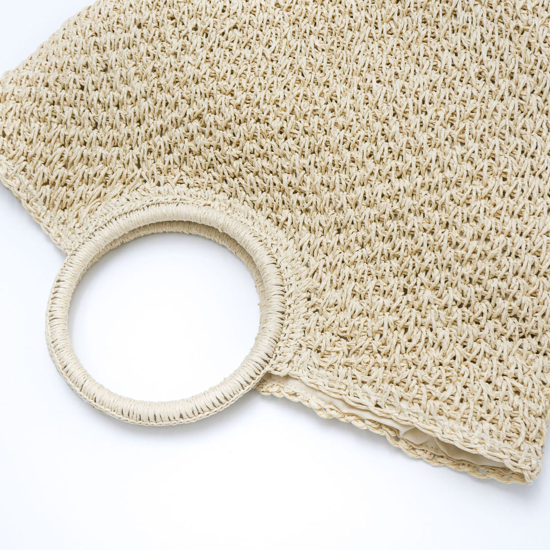 Hand-crocheted shopping bag with modern design Bowlift