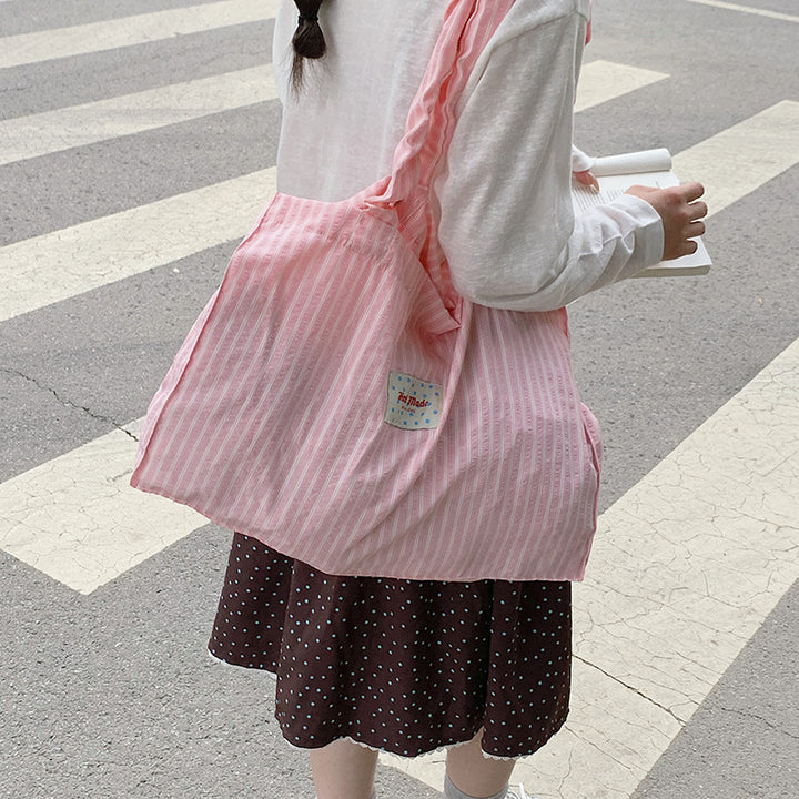 Comfortable and Stylish Tote Bag Bowlift